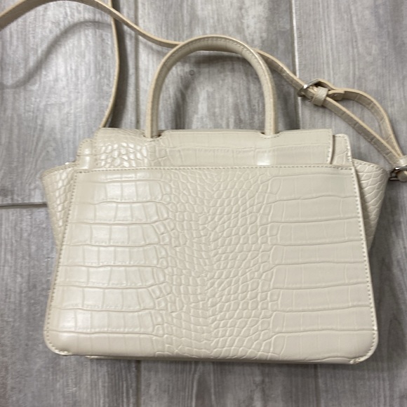 A New Day Vegan pebbled leather purse, like new - Picture 2 of 11